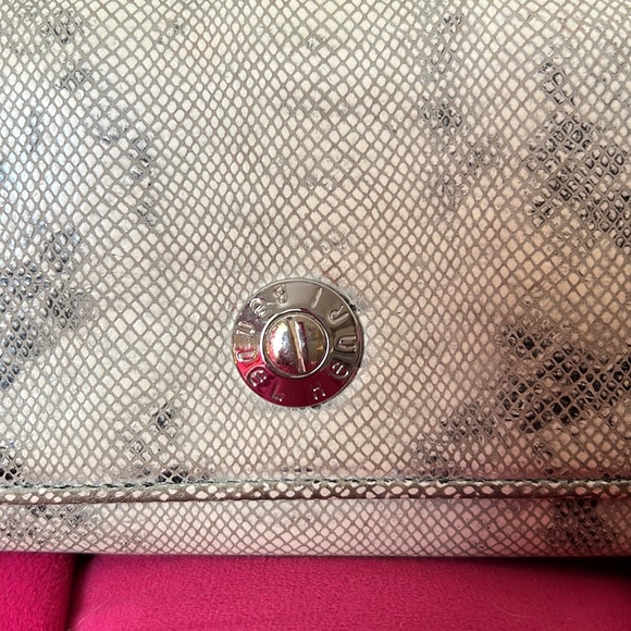 Henri Bendel Wallet-EUC - Picture 7 of 16
